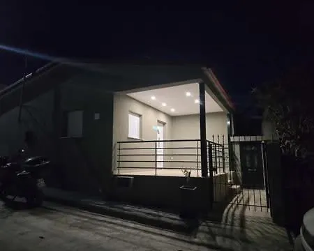 Uncie Spiros House Néa Fókaia