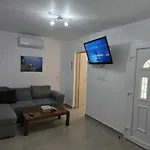 Casa de Férias Uncie Spiros House