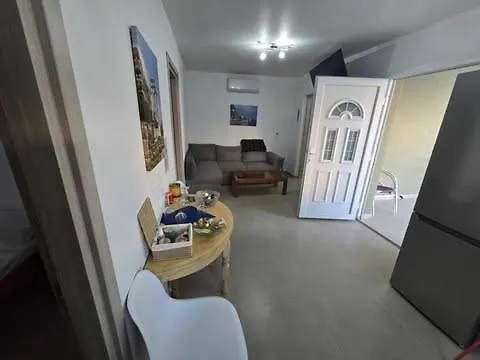 Uncie Spiros House Неа-Фокеа