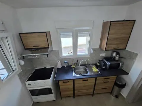 Uncie Spiros House Неа-Фокеа